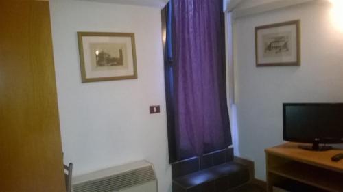 Aurora Hotel 2*